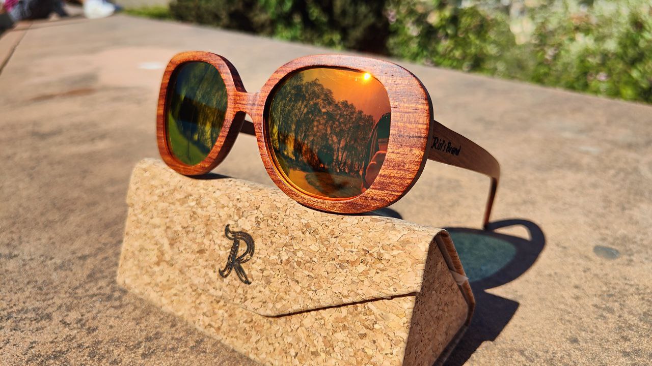 Mary - Occhiali in legno