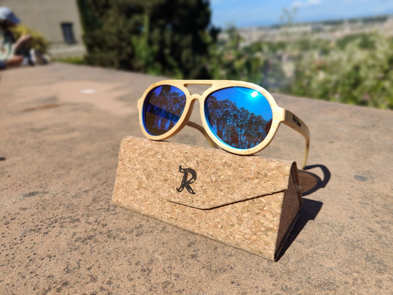Ray- Occhiali in legno